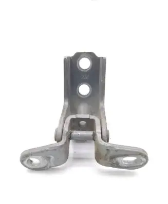 KIA Sorento Front door upper hinge