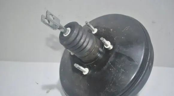 Ford Fiesta Brake booster 0204054082