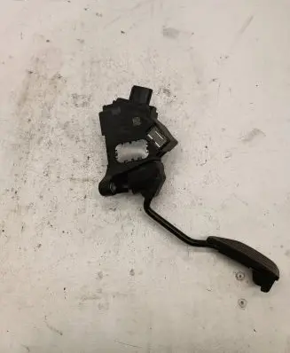 Toyota Yaris Accelerator throttle pedal 781100D020 43594815652