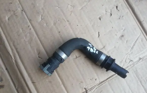 Ford Focus Engine coolant pipe/hose