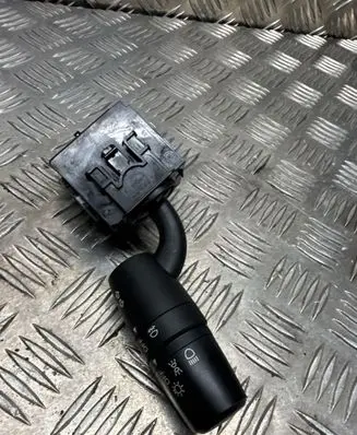 Mazda 3 III Light switch 17F8872