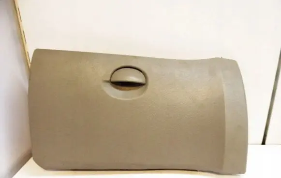 Renault Twingo II Glove box