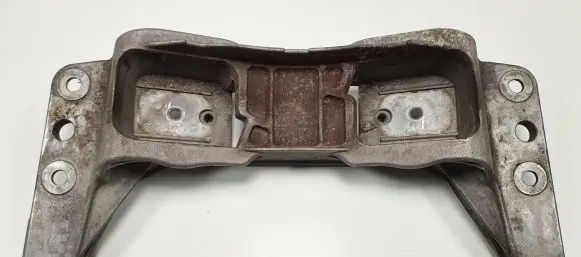 BMW 6 E63 E64 Gearbox mounting bracket 6769965