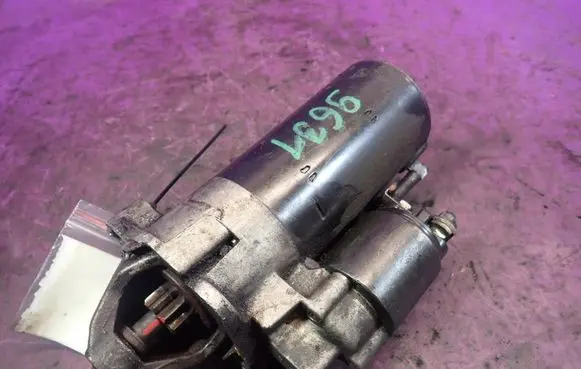 Audi A4 S4 B6 8E 8H Starter motor 
