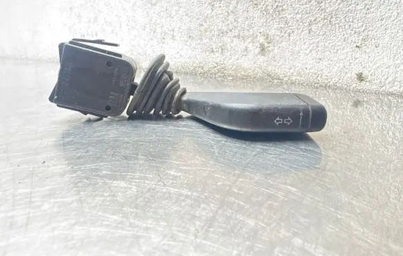 Opel Astra H Indicator stalk 12263700 90560991 90560990