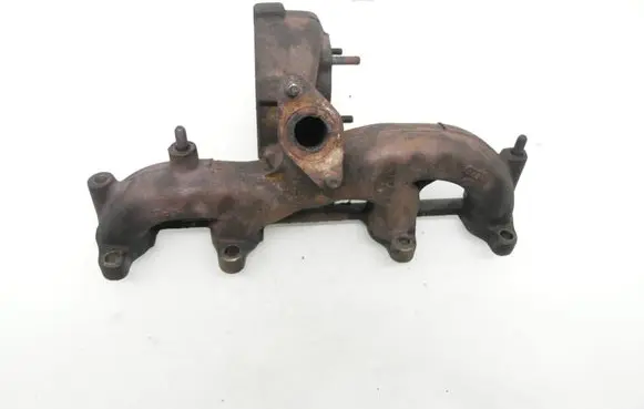 Volkswagen Golf IV Exhaust manifold 7122111
