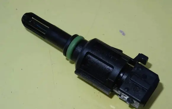 BMW 3 E46 Interior temperature sensor 1739510 13.62-1739510