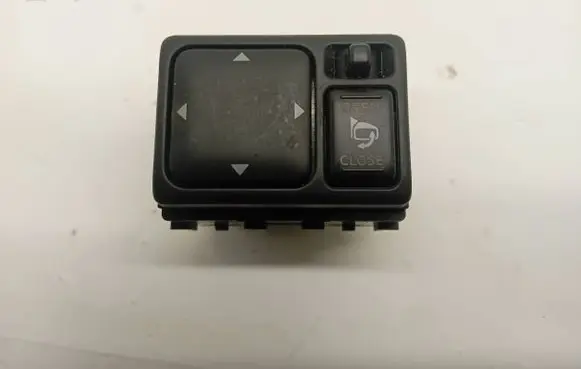 Nissan X-Trail T30 Wing mirror switch