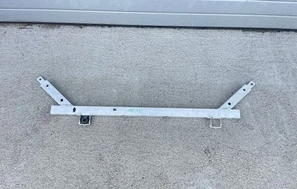 Radiator support slam panel bracket
