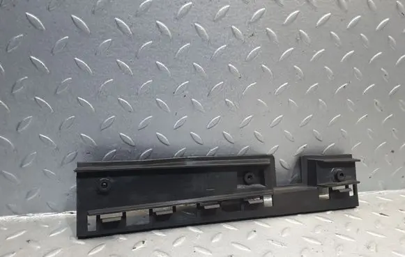 BMW 5 E60 E61 Other sill/pillar trim element 7174399 65998910 51117174399
