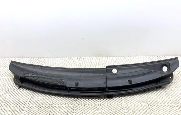 Toyota Yaris Wiper trim 557810D100