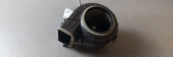 Toyota RAV 4 (XA50) Hybrid/electric vehicle battery fan G923033050