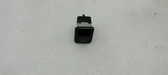 Mercedes-Benz E W212 Tailgate opening switch A2128204510