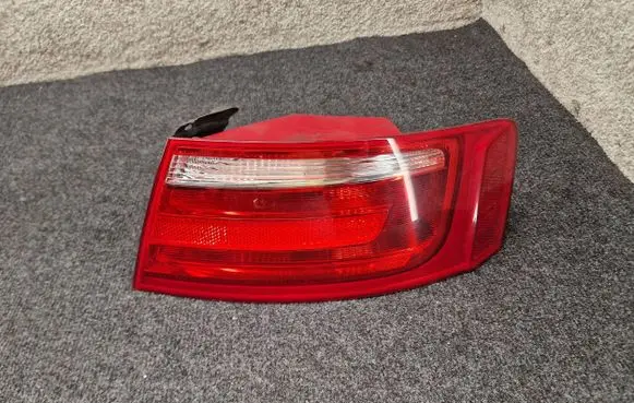 Audi A5 8T 8F Rear/tail lights 8T0945096