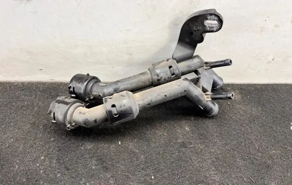 Audi A6 S6 C7 4G Engine coolant pipe/hose 04L122157AC