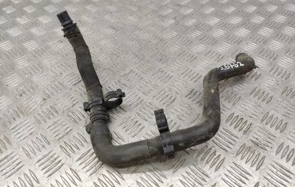 Opel Vivaro Engine coolant pipe/hose