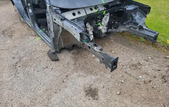 Volkswagen Tiguan Front quarter panel 