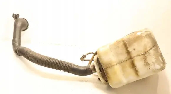 Windshield washer fluid reservoir/tank