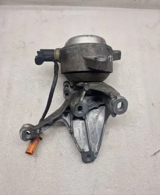 Audi A8 S8 D4 4H Gearbox mount 4H0399113E