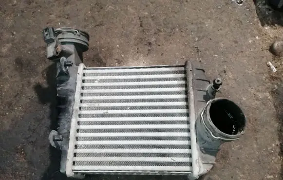 Skoda Superb B5 (3U) Intercooler radiator 3B0145805J
