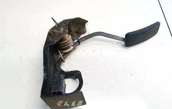 Volvo S40, V40 Accelerator throttle pedal 7811135030 78111-35030