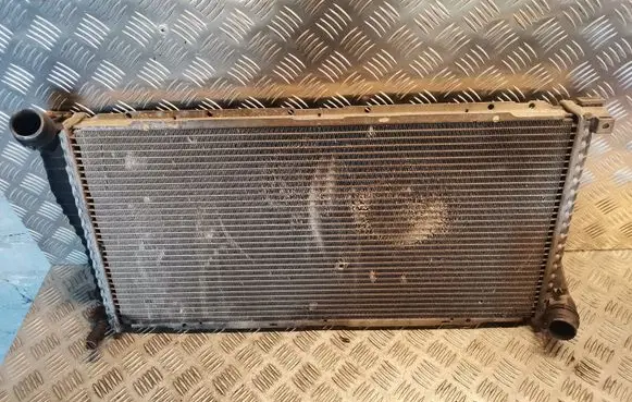BMW 5 E39 Coolant radiator 2247344