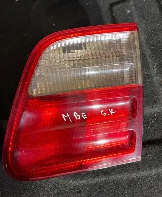 Mercedes-Benz E W210 Tailgate rear/tail lights A2108206064 32450202