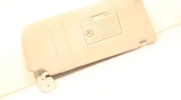 Sun visor clip/hook/bracket
