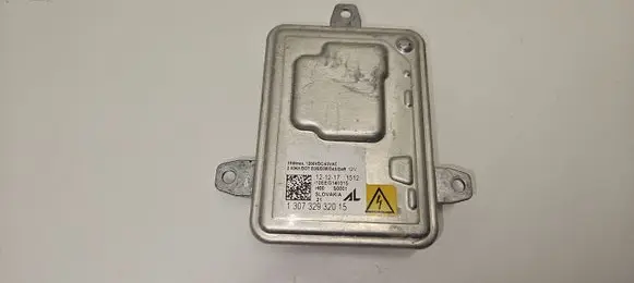 Chrysler Pacifica Headlight ballast module Xenon 130732932015 X0001