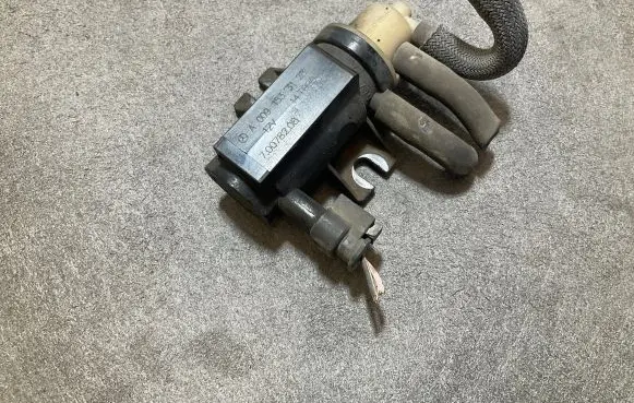 Mercedes-Benz Sprinter W906 Turbo solenoid valve A0091533128 14T020 70078208