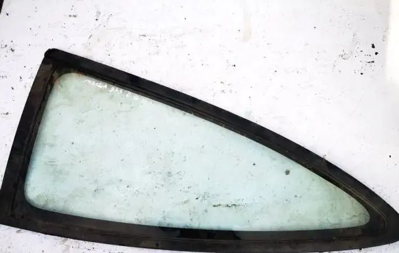 Mazda 323 Rear side window