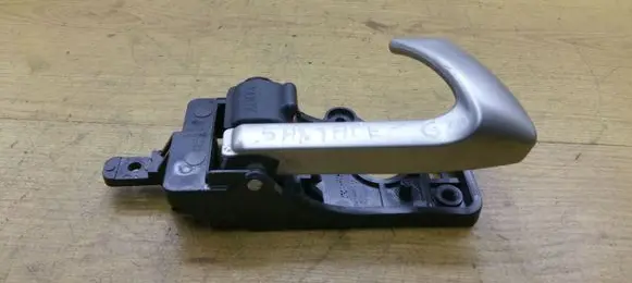 Hyundai Santa Fe Rear door interior handle 82623CM000