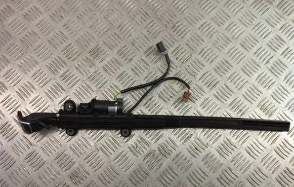 BMW 3 E92 E93 Seat belt adjustment motor 9165377 913503100 10237710