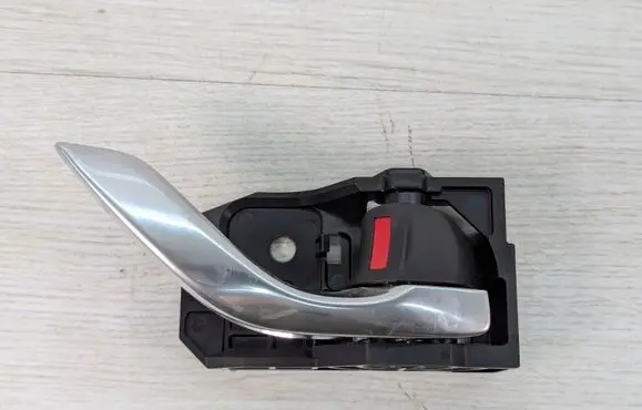 Mazda CX-3 Front door interior handle T8314