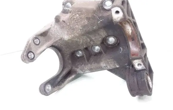Land Rover Freelander 2 - LR2 Engine mounting bracket 6G9N4H473CC