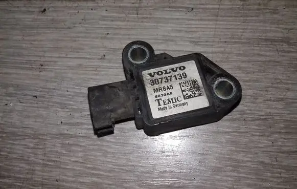 Volvo V50 Airbag deployment crash/impact sensor 30737139