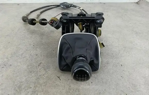 Ford C-MAX II Gear shifter/selector 