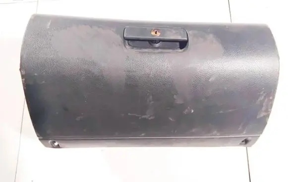 Skoda Octavia Mk1 (1U) Glove box 1u1857103b 1u1857097b