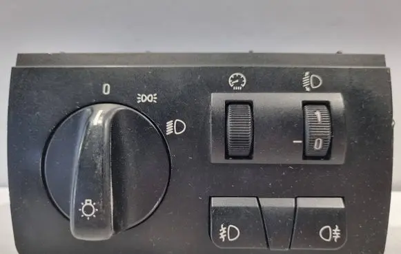 BMW X5 E53 Light switch 8372204 005717 037045050