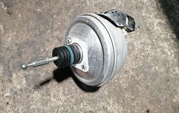 Audi A6 S6 C7 4G Brake booster