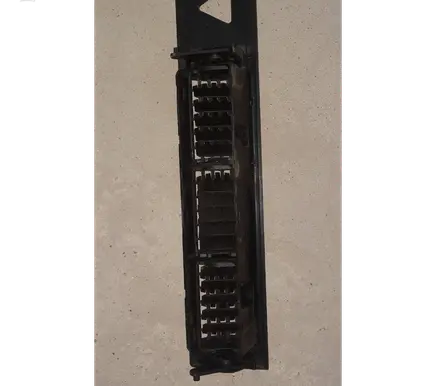 Volkswagen Transporter - Caravelle T4 Dash center air vent grill 7D1819703B 7D1819709