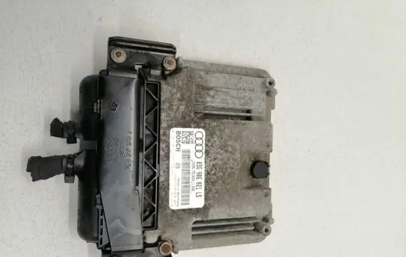 Audi A3 S3 8P Engine control unit/module 03G906021LS 0281013297