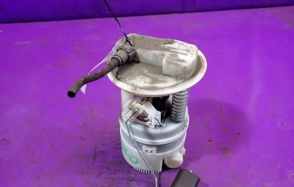 Renault Clio III In-tank fuel pump 8200683207