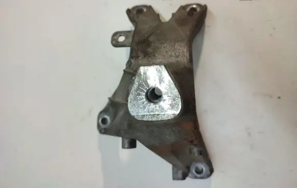 Audi A6 S6 C6 4F Engine mounting bracket 8K0199308BE