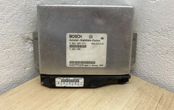 BMW 7 E38 ABS control unit/module 1164130 0265109093