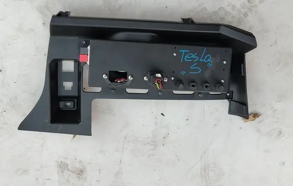 Tesla Model S Other interior part 6007716-00-C 1448161-20-A
