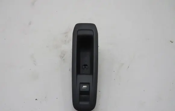 Peugeot 308 Electric window control switch E31428