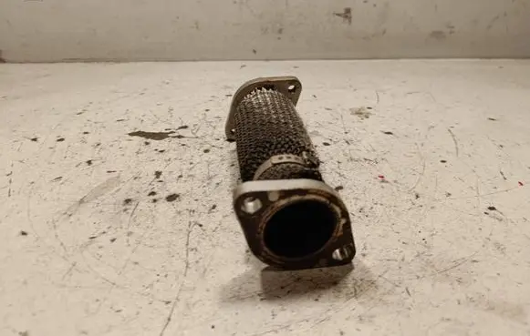 Audi SQ7 EGR valve line/pipe/hose 057131525AL