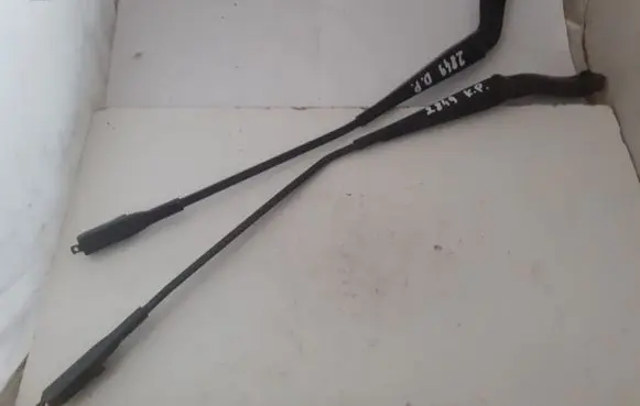 Mercedes-Benz A W169 Windshield/front glass wiper blade A1698200140 A1698200240