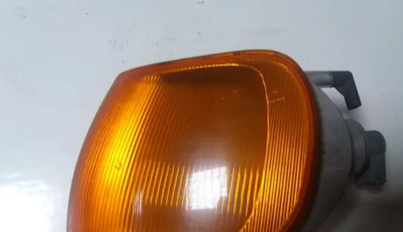 Volkswagen Polo III 6N 6N2 6NF Front indicator light 6N0953049B